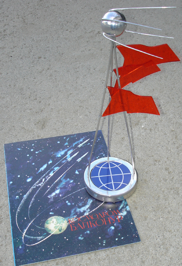  # spt299 SPUTNIK 30 years presentation model with diploma 2